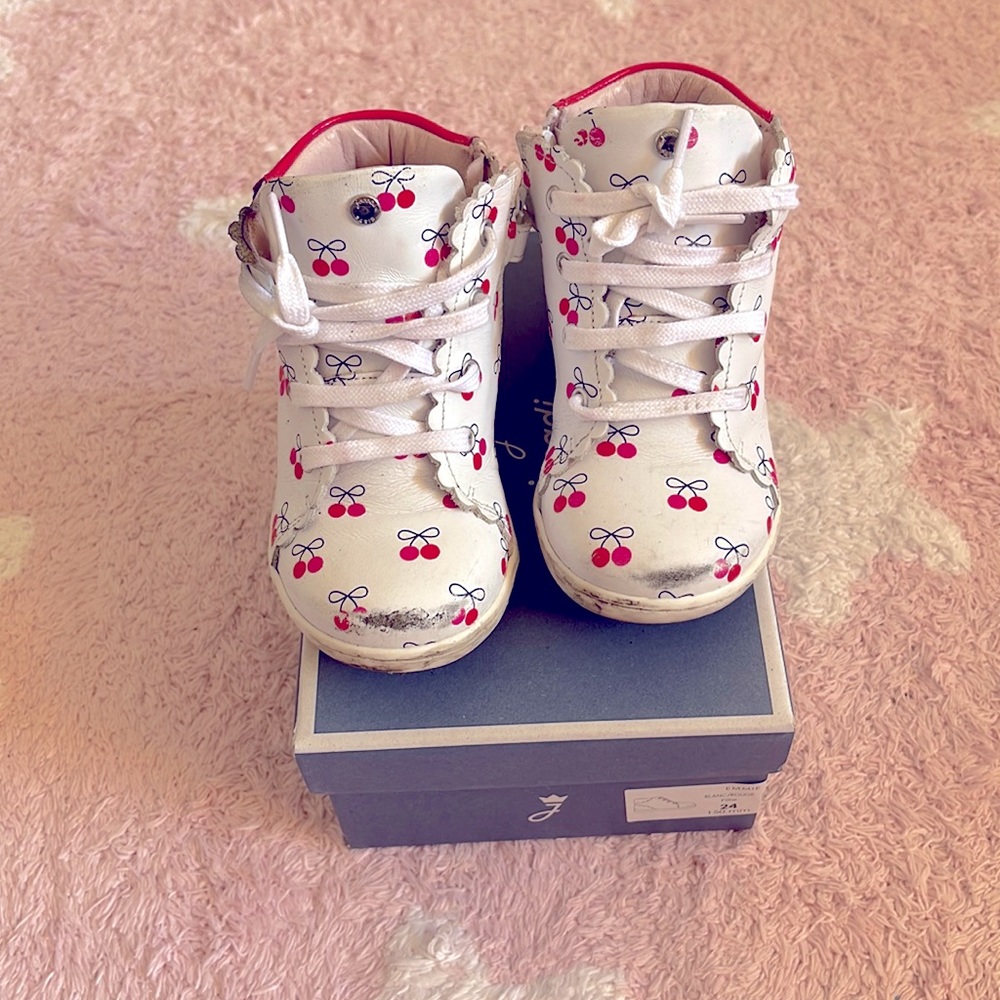 Jacadi emmie white and red cherry girls shoes size 24